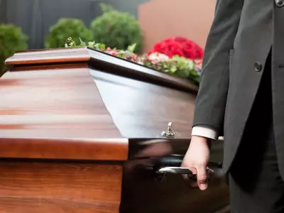 Носильщики гроба

Наши опытные носильщики гроба обладают высоким